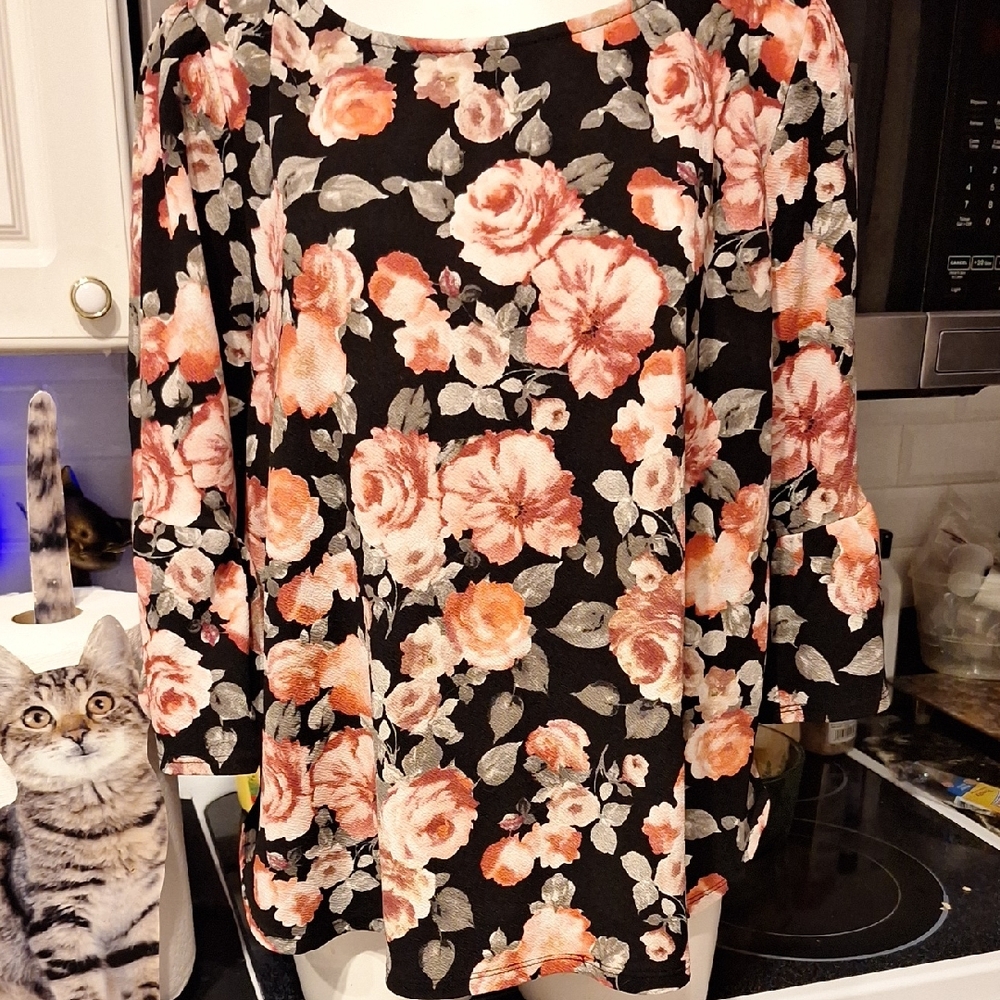 f Floral Stretch Flared Sleeve Top 2X